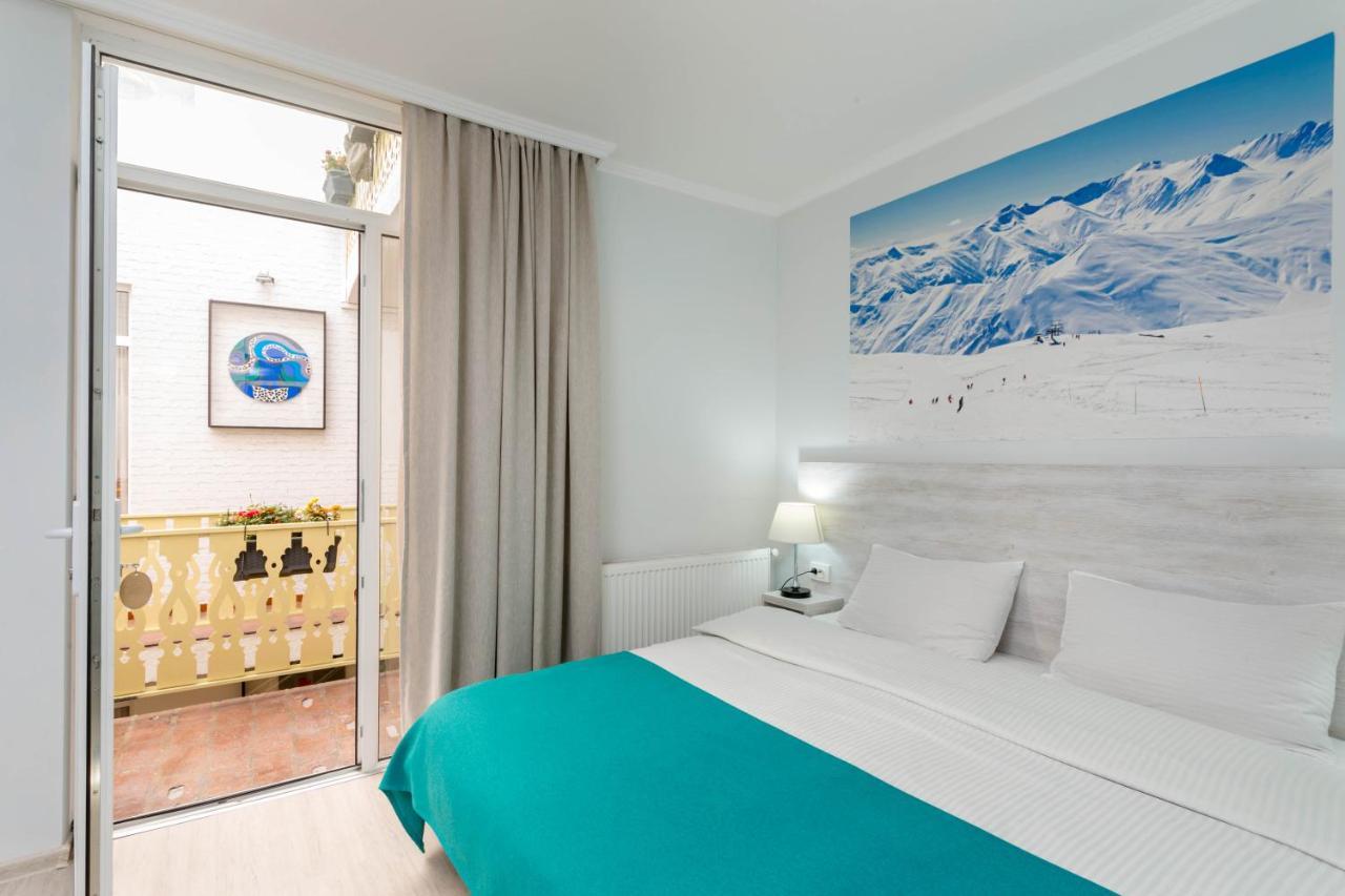 Hotel Tato Tbilisi Esterno foto