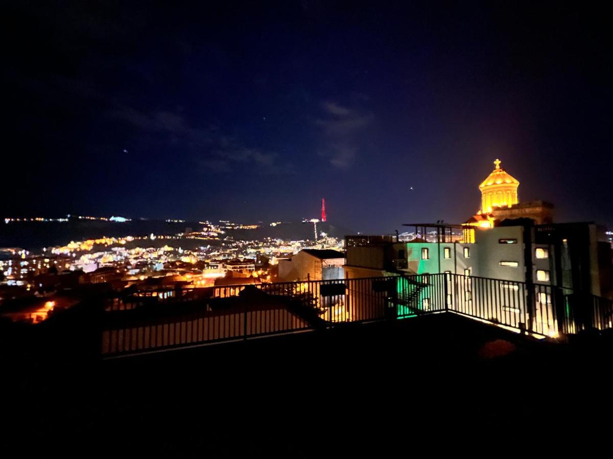 Hotel Tato Tbilisi Esterno foto