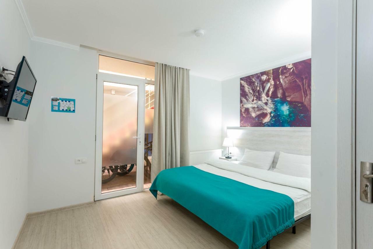 Hotel Tato Tbilisi Esterno foto