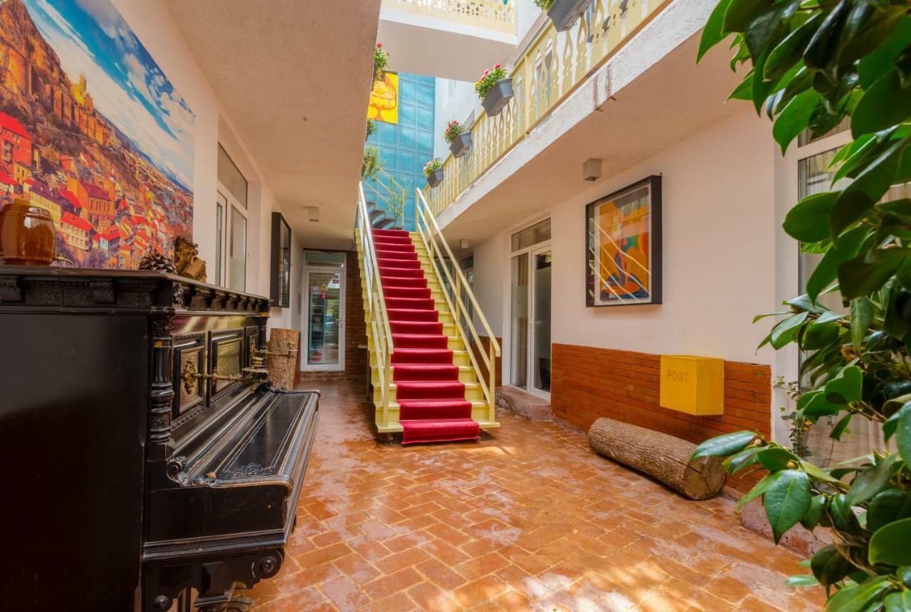 Hotel Tato Tbilisi Esterno foto