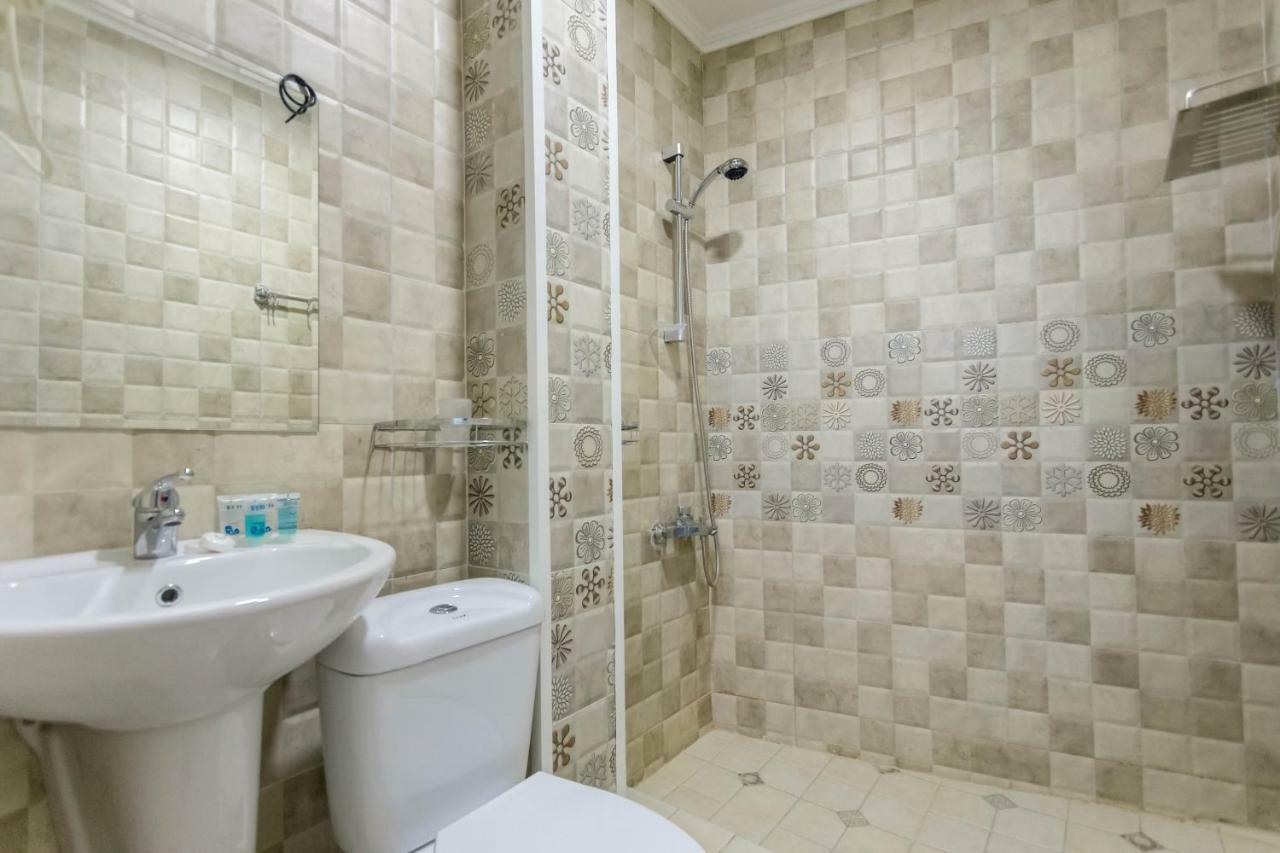 Hotel Tato Tbilisi Esterno foto